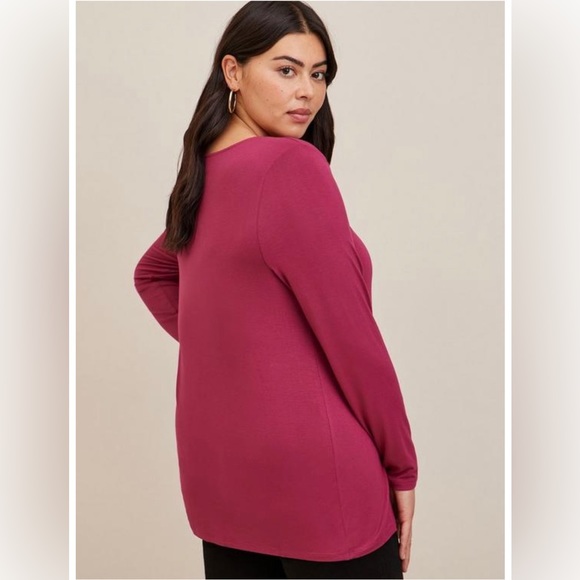 Torrid Super Soft O-Ring Detail And Cutouts Long Sleeve Top - Picture 3 of 4